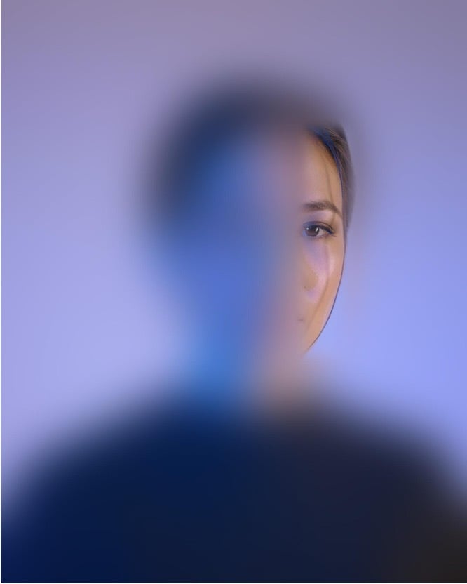 Woman_Purple_bckgr